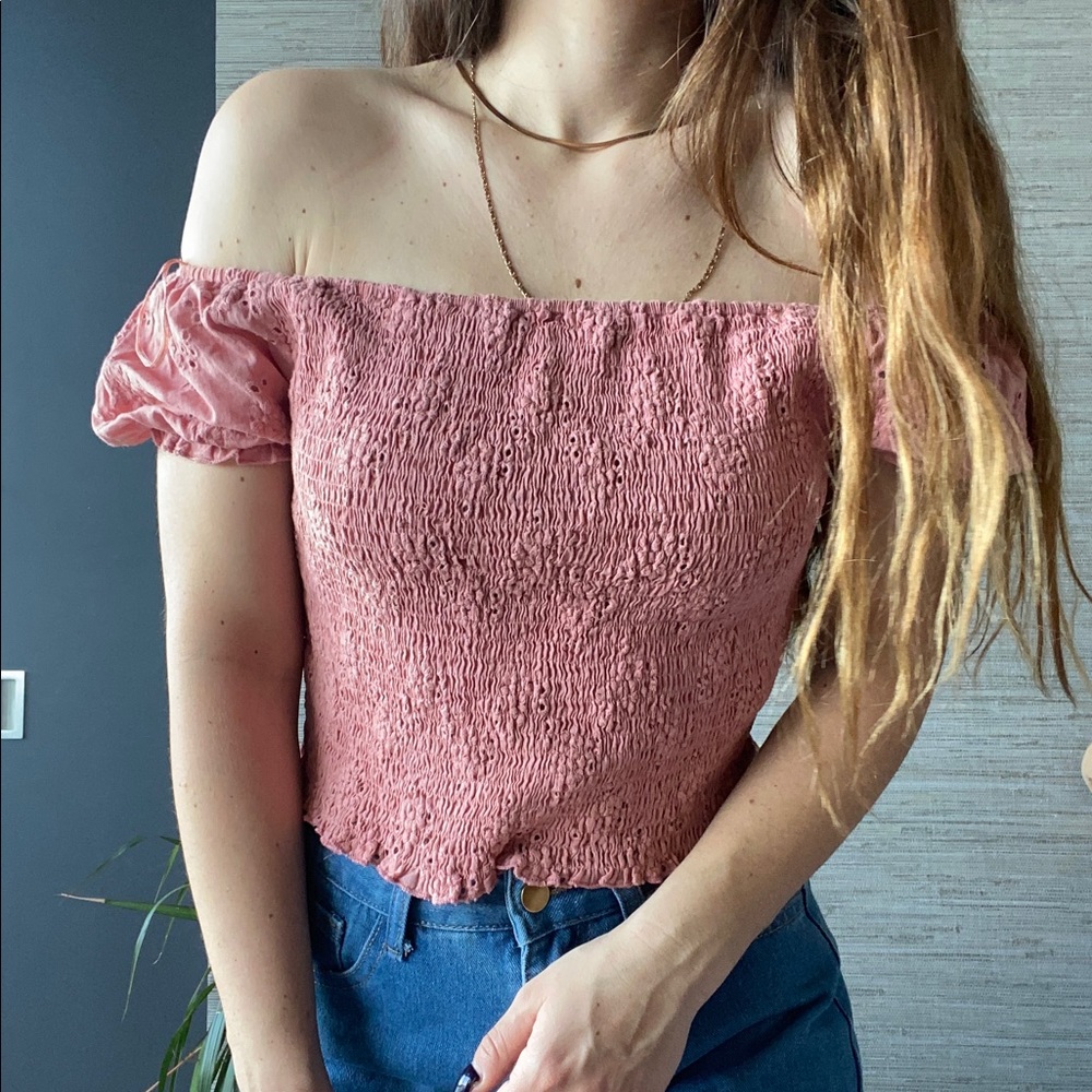Francesca's Off-Shoulder Shirred Pink Crop Top M